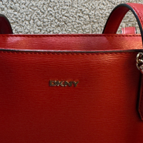 DKNY Structured Tote Shoulder Bag Womens Red Leather Logo Charm - Picture 4 of 16